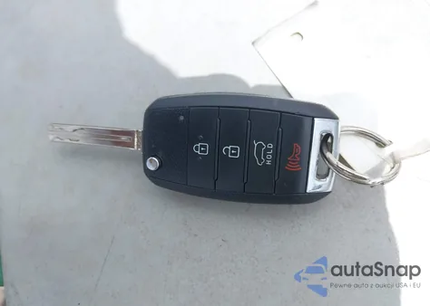 2015 Kia Soul z USA, uszkodzony, nr VIN KNDJN2A26F7778224